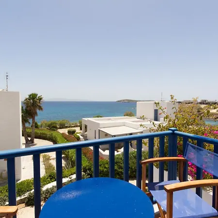 Maria, Golden Beach, Paros クリシ・アクティ