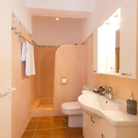 Maria, Golden Beach, Paros